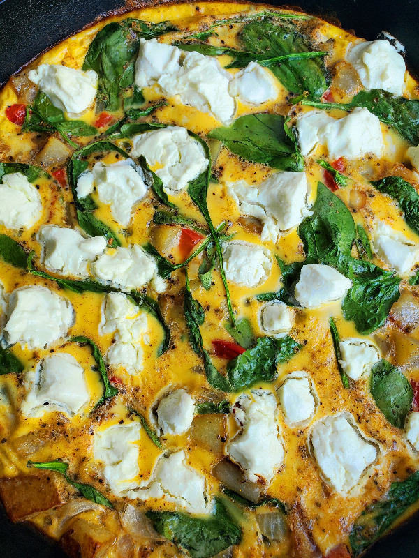 fresh and healthy frittata in the skillet