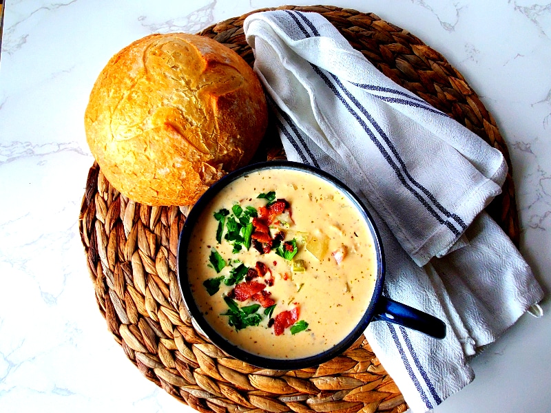 creamy clam chowder spiced with cajun seasoning